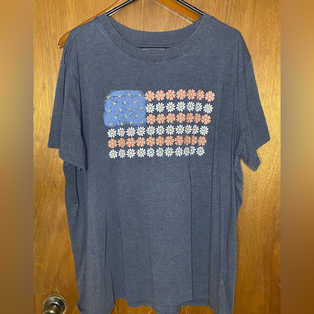 Maurices Charcoal Floral Tee 2X